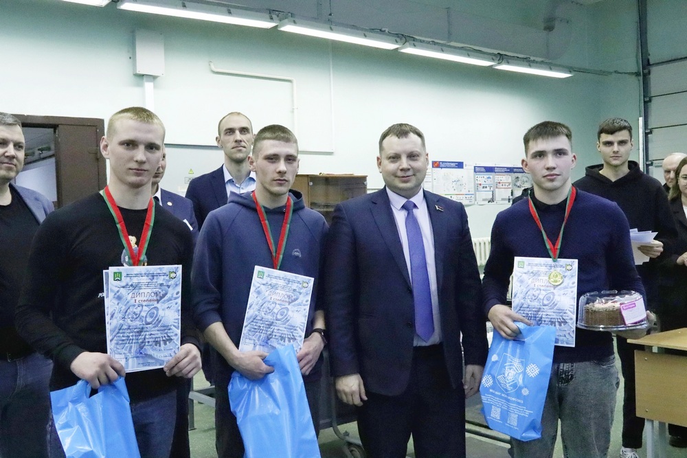 Первенство