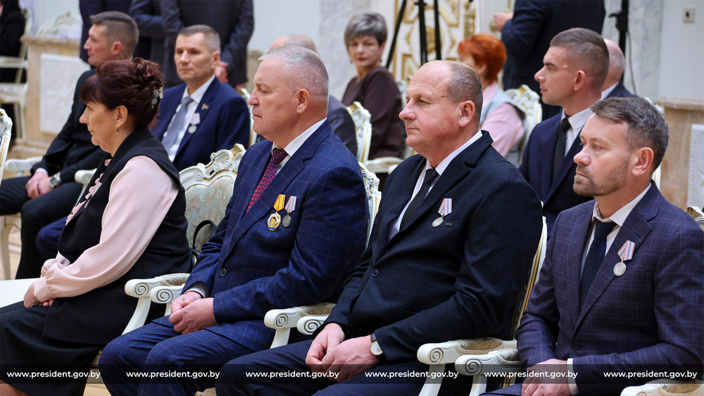 Работай, стремись