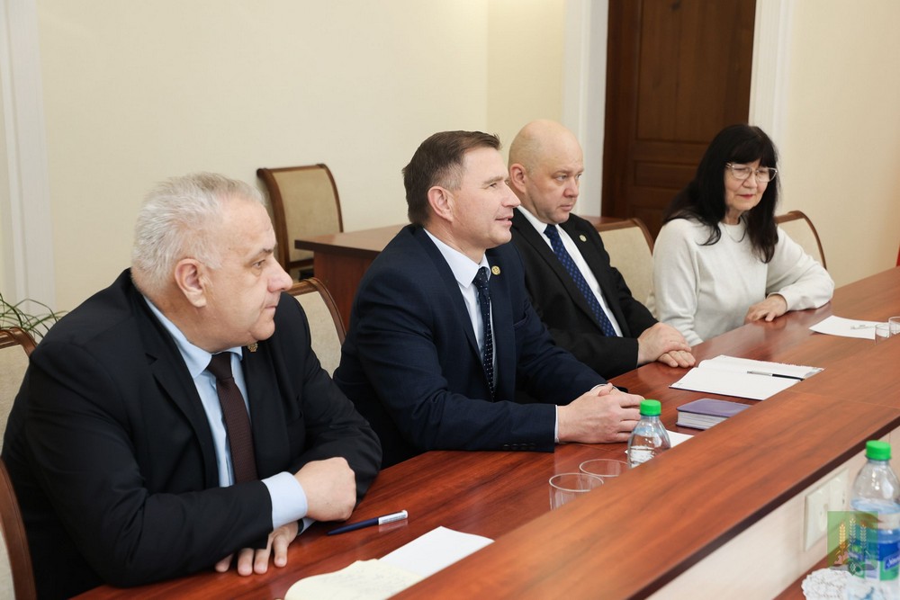 Cотрудничество