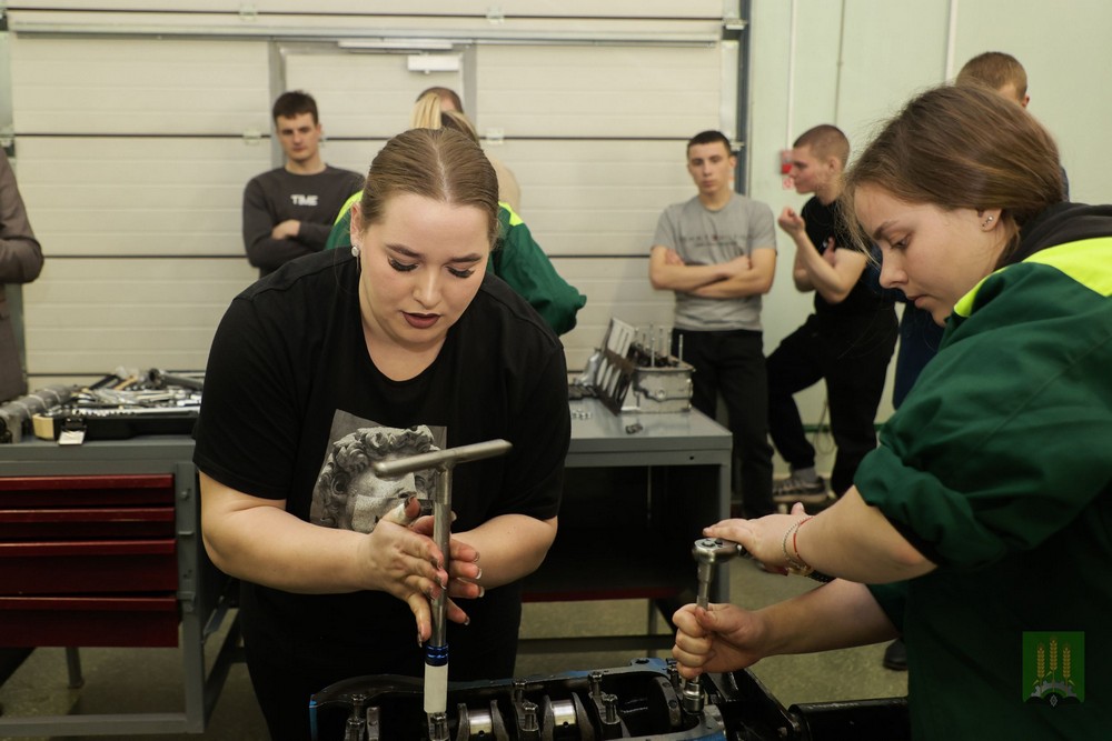 Сборка двигателя