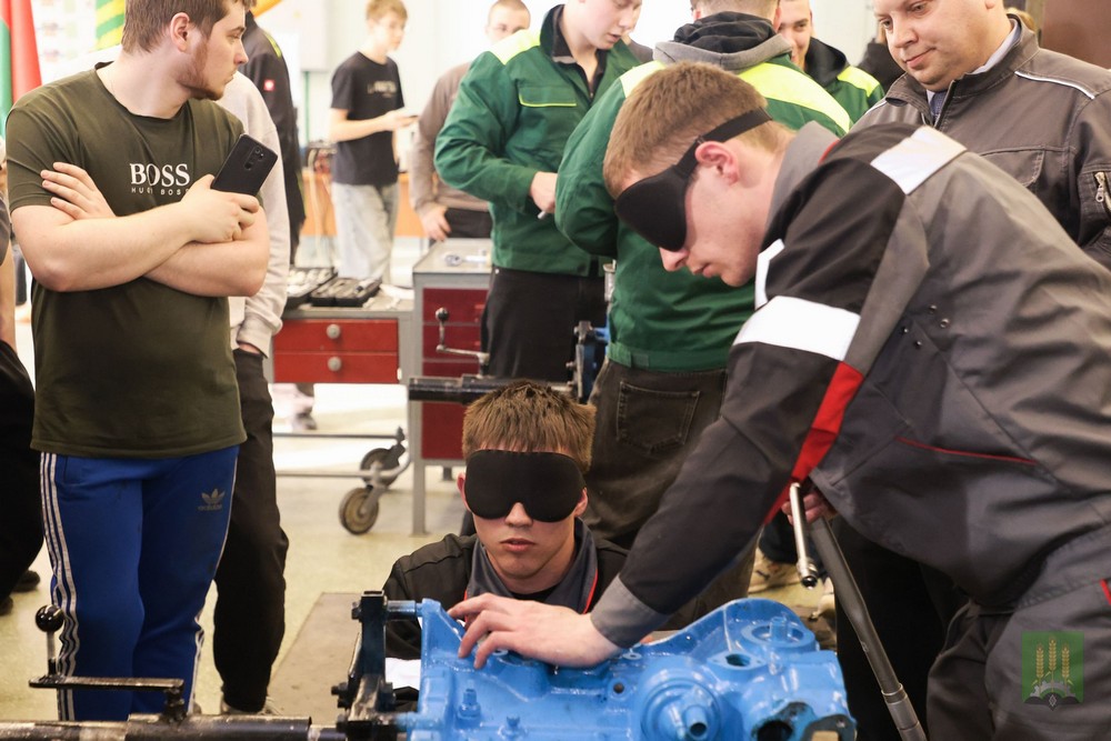 Сборка двигателя